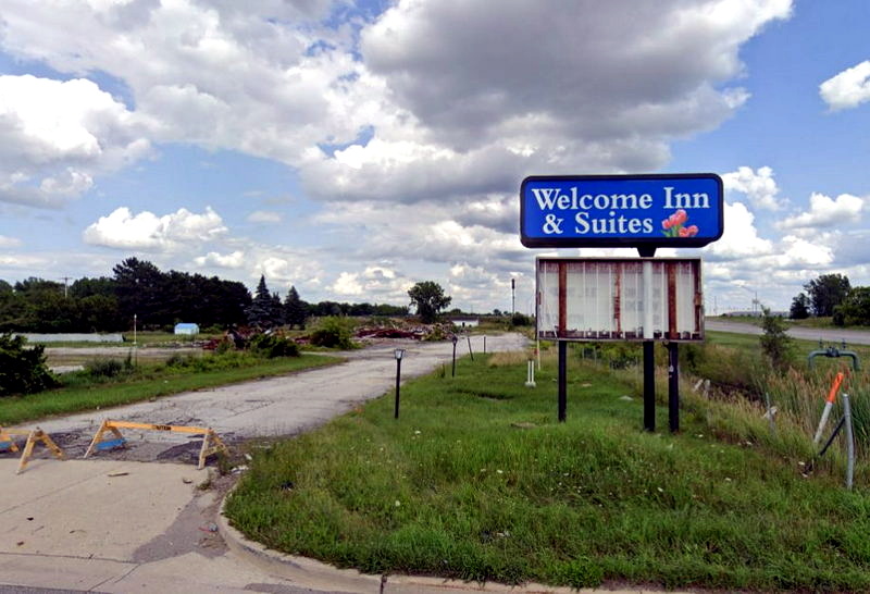 Welcome Inn and Suites (Ramada Inn) - Web Listing Photo (newer photo)